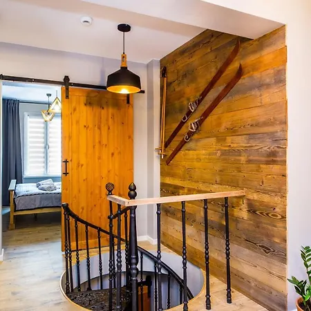 Palac Tatrzanski Daire